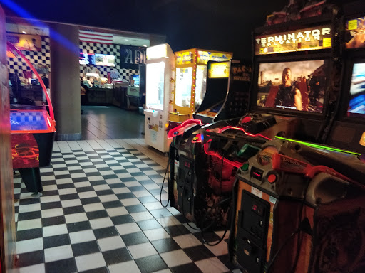 Movie Theater «Cinemark Movies 16 and XD», reviews and photos, 5721 58th St, Lubbock, TX 79424, USA