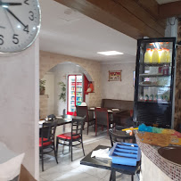 Atmosphère du Elmedina Restaurant Tunisien à Sainte-Geneviève-des-Bois - n°11