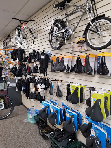 Bicycle Repair Shop «Gemini Ski & Board Center», reviews and photos, 4936 Everhard Rd NW, Canton, OH 44718, USA