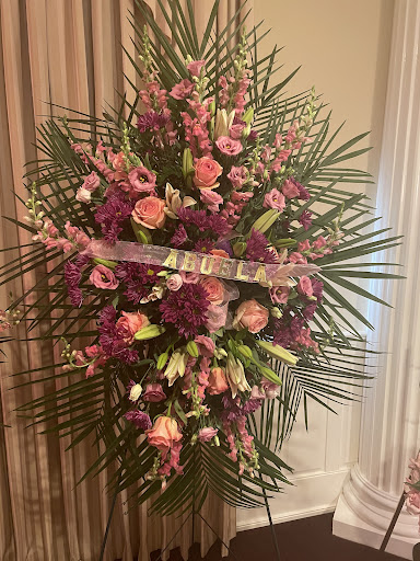 Florist «Montclair Florist», reviews and photos, 530 Washington Ave, Belleville, NJ 07109, USA