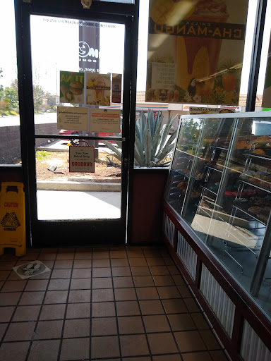 Bagel Shop «Yum Yum Donuts», reviews and photos, 8704 Foothill Blvd, Sunland-Tujunga, CA 91040, USA