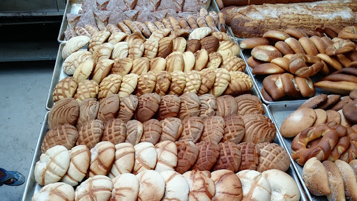 Panadería y pastelería La Asunción en Tecpán de Galeana