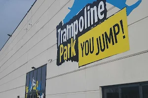 Trampoline Park You Jump Toulouse Sept Deniers image