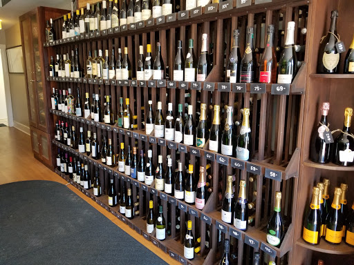 Wine Store «Epernay Wine & Spirits», reviews and photos, 1 N Beach St, Nantucket, MA 02554, USA