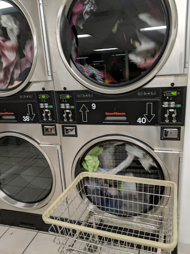 Laundromat «Alexandria Bay Laundromat», reviews and photos, 5 Avery Ave, Alexandria Bay, NY 13607, USA