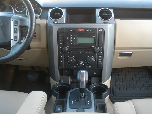 Used Car Dealer «Autobahn», reviews and photos, 1111 Westport Rd, Kansas City, MO 64111, USA