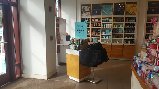 Beauty Supply Store «Bath & Body Works», reviews and photos, 3078 Howard Ave, Myrtle Beach, SC 29577, USA