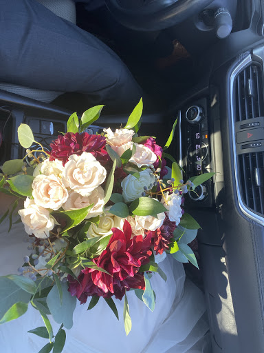 Florist «Sedgefield Florist», reviews and photos, 5002 High Point Rd a, Greensboro, NC 27407, USA