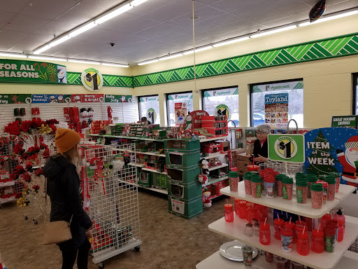 Dollar Store «Dollar Tree», reviews and photos, 8040 Glen Ln, Eden Prairie, MN 55344, USA