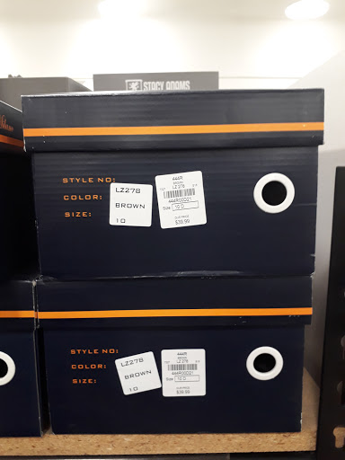 Clothing Store «K&G Fashion Superstore», reviews and photos, 7540 S Stony Island Ave, Chicago, IL 60649, USA