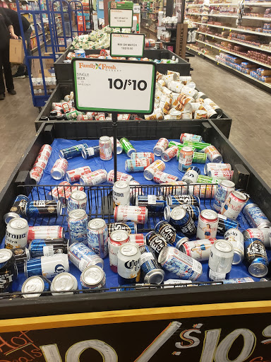 Grocery Store «Family Fresh Market», reviews and photos, 303 S Main St, River Falls, WI 54022, USA