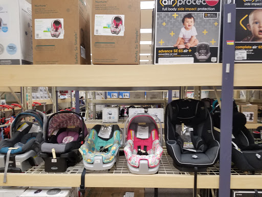 Clothing Store «Burlington Coat Factory», reviews and photos, 271 Cottage Grove Rd, Bloomfield, CT 06002, USA