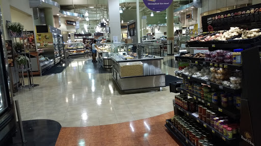 Grocery Store «Harris Teeter», reviews and photos, 8200 Crestwood Heights Dr, McLean, VA 22102, USA