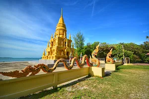 Wat Phra Chedi Laem So image