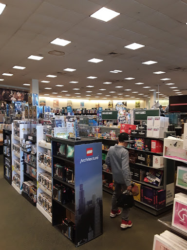 Book Store «Barnes & Noble», reviews and photos, 801 Lehigh Lifestyle Center, Whitehall, PA 18052, USA