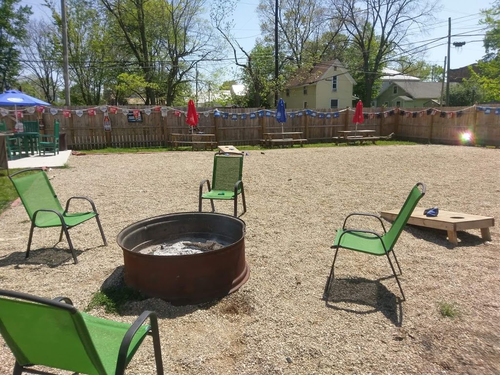 Dyes Bar & Grill 46992