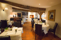 Atmosphère du Restaurant français La Pierre Bleue à Nozay - n°12