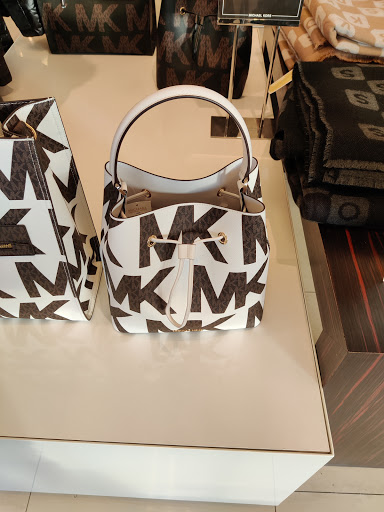 Fashion Accessories Store «Michael Kors», reviews and photos, 6699 N Landmark Dr a135, Park City, UT 84098, USA