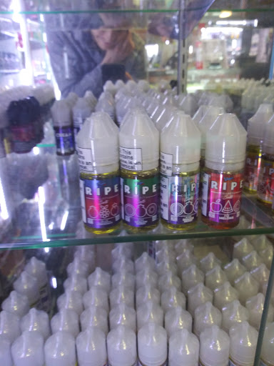 Tobacco Shop «Savage Tobacco», reviews and photos, 14101 E Hwy 13, Savage, MN 55378, USA