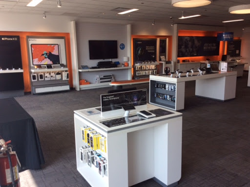 Cell Phone Store «AT&T», reviews and photos, 3 Boylston St, Chestnut Hill, MA 02467, USA