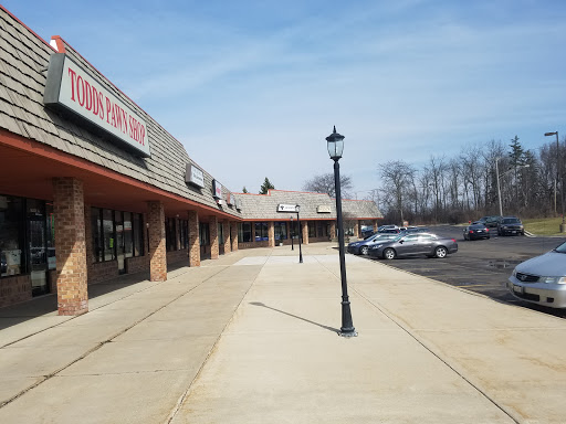 Pawn Shop «Todds Pawn Shop», reviews and photos, 300 N Milwaukee Ave # G, Lake Villa, IL 60046, USA