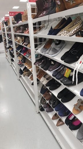 Department Store «Bealls Outlet», reviews and photos, 2738 W Hillsborough Ave, Tampa, FL 33614, USA