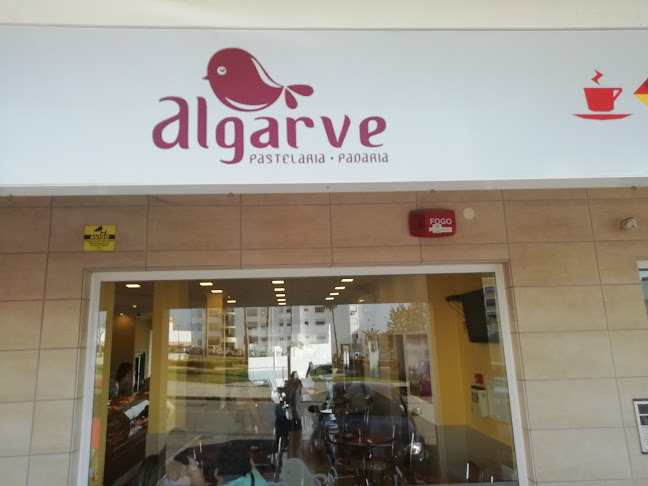 Comentários e avaliações sobre o Pastelaria Algarve