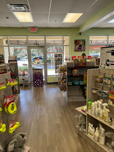 Pet Groomer «Le Pup Pet Supplies and Grooming», reviews and photos, 283 West Rd, Ocoee, FL 34761, USA