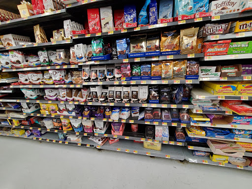 Shopping Mall «San Antonio Center», reviews and photos, 2550 W El Camino Real, Mountain View, CA 94040, USA