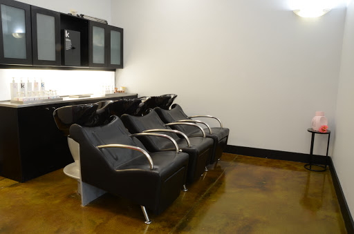 Hair Salon «Chameleon Salon», reviews and photos, 2257 Wilma Rudolph Blvd, Clarksville, TN 37040, USA