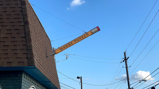 Optician «Warby Parker Classroom», reviews and photos, 2008 N Henderson Ave, Dallas, TX 75206, USA