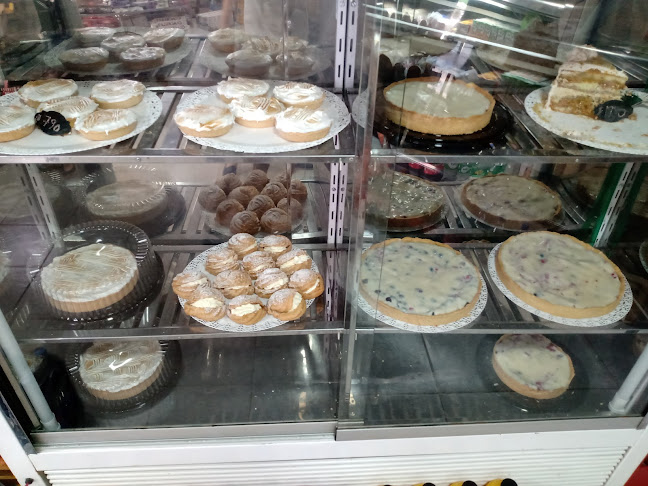 PANADERÍA Y PASTELERÍA "AMANDA"