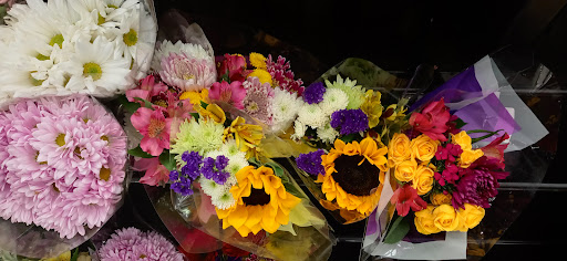 Supermarket «Hy-Vee», reviews and photos, 207 NE Englewood Rd, Kansas City, MO 64118, USA