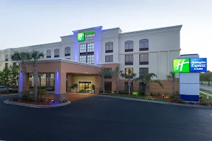 Holiday Inn Express & Suites Jacksonville Airport, an IHG Hotel image