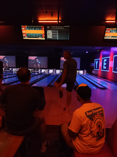 Bowling Alley «AMF Cerritos Lanes», reviews and photos, 18811 Carmenita Rd, Cerritos, CA 90703, USA