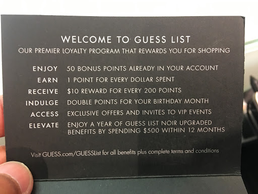 Clothing Store «GUESS», reviews and photos, 401 Biscayne Blvd, Miami, FL 33132, USA