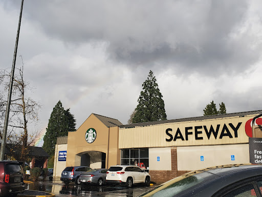 Grocery Store «Safeway», reviews and photos, 95 82nd Dr, Gladstone, OR 97027, USA