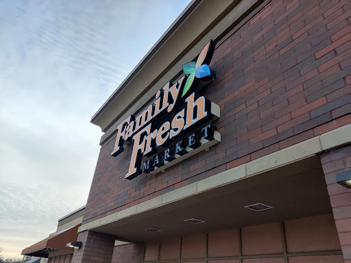 Grocery Store «Family Fresh Market», reviews and photos, 303 S Main St, River Falls, WI 54022, USA