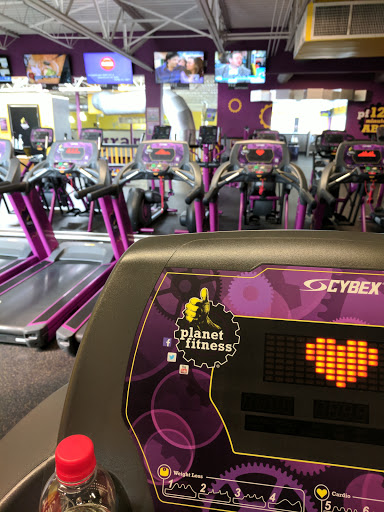Gym «Planet Fitness», reviews and photos, 541 W Pioneer Pkwy, Grand Prairie, TX 75051, USA