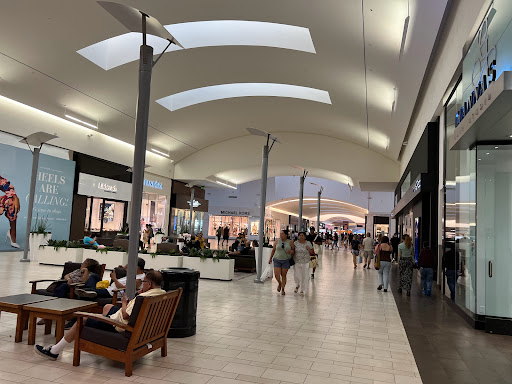 Shopping Mall «Los Cerritos Center», reviews and photos, 239 Los Cerritos Center, Cerritos, CA 90703, USA