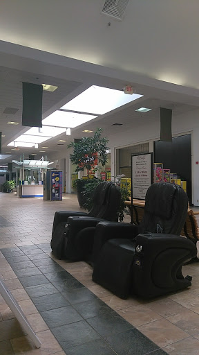 Shopping Mall «Walpole Mall», reviews and photos, 90 Providence Hwy, East Walpole, MA 02032, USA
