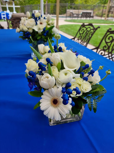 Florist «Woodland Warner Flowers», reviews and photos, 21212 Ventura Blvd, Woodland Hills, CA 91364, USA