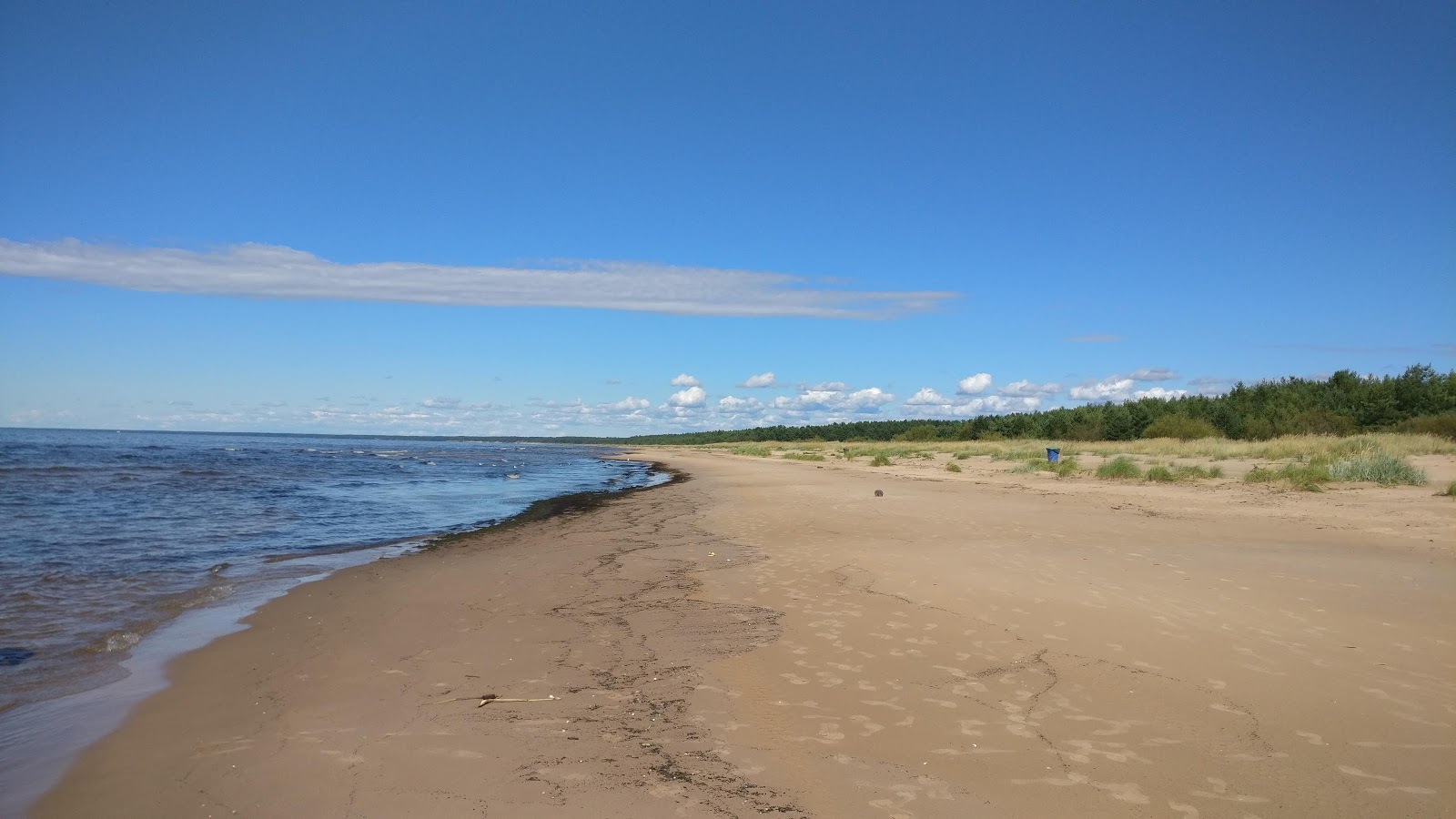 Photo de Lilaste beach avec droit et long