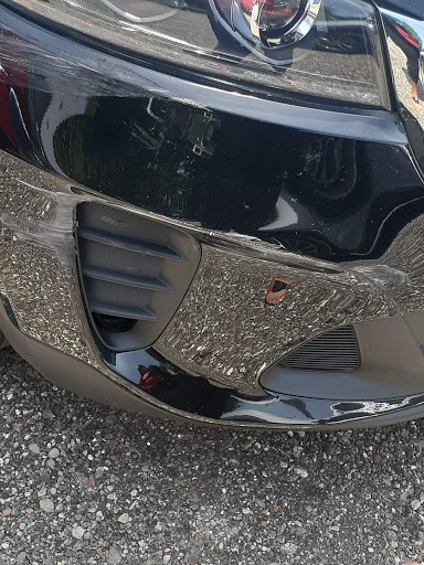 Auto Body Shop «Tallmadge Collision Center», reviews and photos, 195 Northeast Ave, Tallmadge, OH 44278, USA