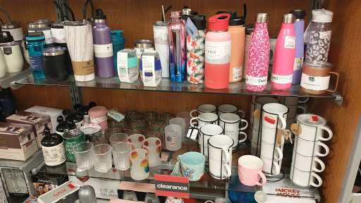 Department Store «T.J. Maxx», reviews and photos, 9590 Village Pl Blvd, Brighton, MI 48116, USA