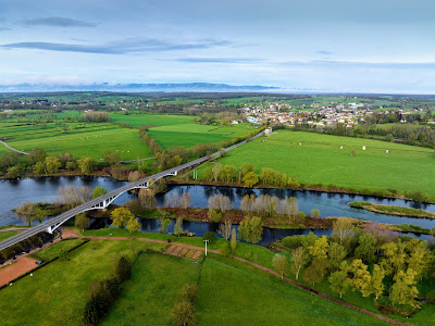 Pont de Pouilly-sous-Charlieu à Briennon