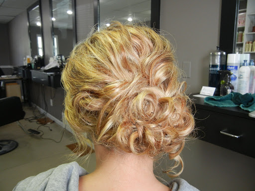 Beauty Salon «Indulgence Salon & Boutique», reviews and photos, 1175 W Bristol Rd, Flint, MI 48507, USA