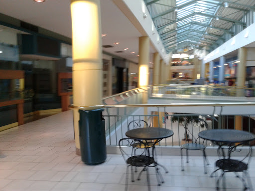 Shopping Mall «The Shops of Grand Avenue», reviews and photos, 275 W Wisconsin Ave, Milwaukee, WI 53203, USA