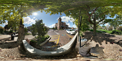 Tourist Attraction «Woodstock Square Historic District», reviews and photos, 205 W Todd Ave, Woodstock, IL 60098, USA