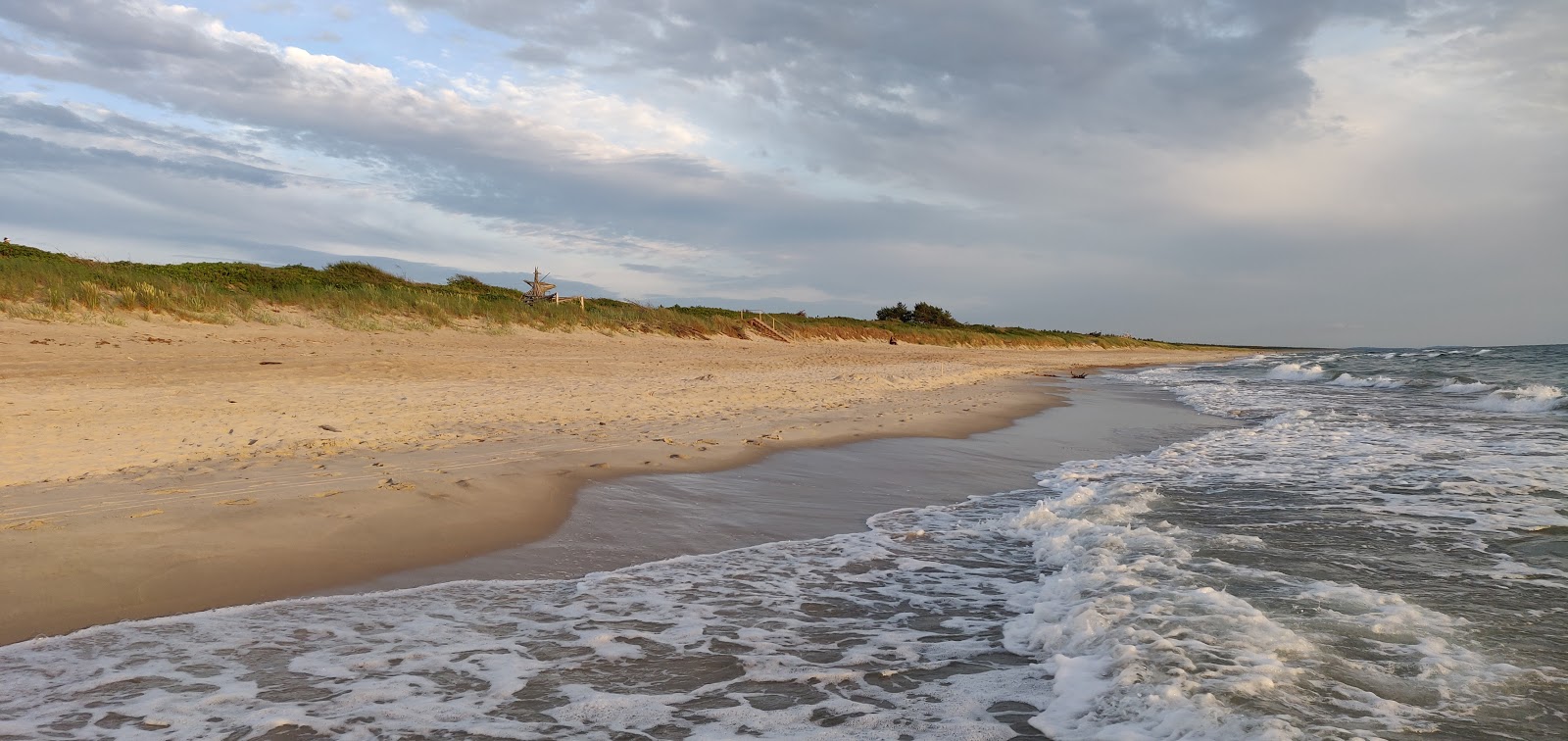 Juodkrante beach的照片 带有长直海岸
